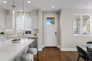 Photo #6: ML82013607 Listing 