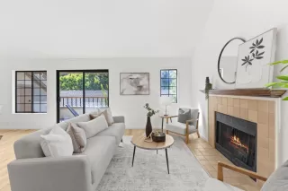 Photo #6: ML82013679 Listing 