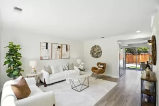 Photo #3: ML82013712 Listing 