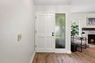 Photo #5: ML82013739 Listing 