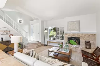 Photo #3: ML82013740 Listing 