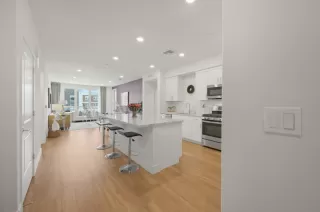 Photo #4: ML82013791 Listing 