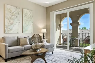 Photo #4: ML82013817 Listing