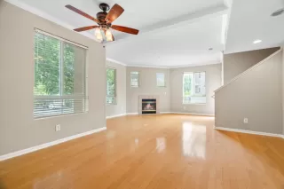 Photo #3: ML82013929 Listing