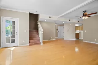 Photo #6: ML82013929 Listing