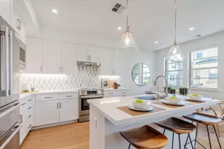 Photo #6: ML82013939 Listing 