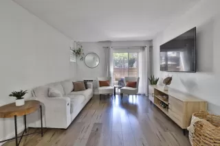 Photo #4: ML82013964 Listing