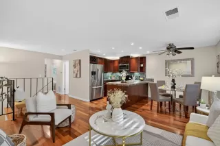 Photo #1: ML82013974 Listing 