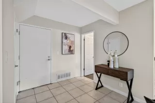 Photo #3: ML82013974 Listing 