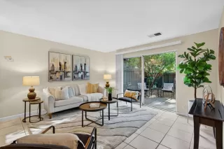 Photo #4: ML82013974 Listing 