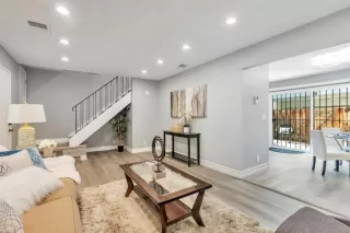 Photo #3: ML82014005 Listing 