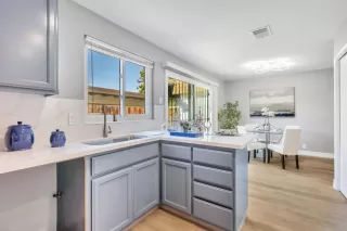 Photo #6: ML82014005 Listing 