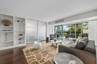 Photo #4: ML82014037 Listing