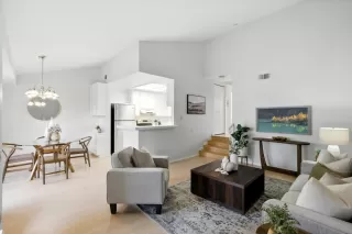 Photo #6: ML82014048 Listing