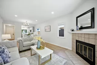 Photo #5: ML82014080 Listing 