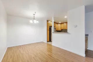 Photo #5: ML82014098 Listing 