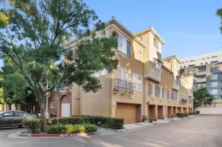 Photo #4: ML82014116 Listing 