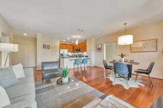 Photo #5: ML82014174 Listing