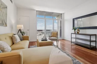 Photo #5: ML82014187 Listing 