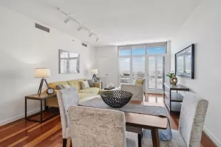 Photo #6: ML82014187 Listing 