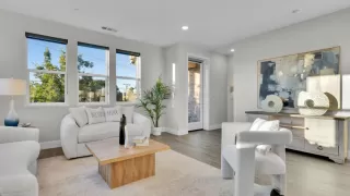 Photo #4: ML82014235 Listing 