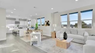 Photo #5: ML82014235 Listing 