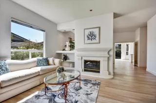 Photo #4: ML82014274 Listing