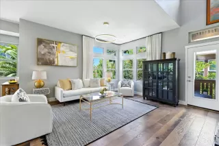 Photo #4: ML82014284 Listing 