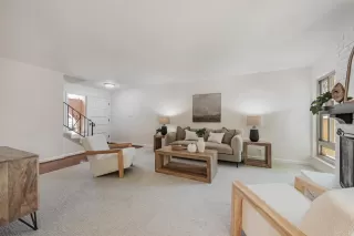 Photo #3: ML82014309 Listing