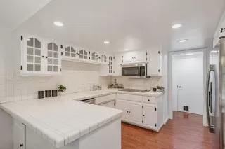 Photo #6: ML82014309 Listing