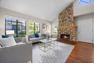 Photo #5: ML82014370 Listing 