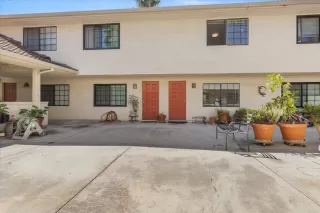 Photo #4: ML82014376 Listing