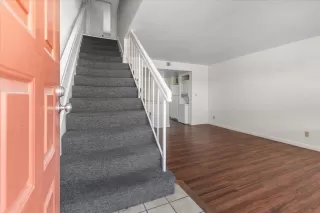 Photo #5: ML82014376 Listing