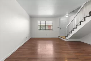 Photo #6: ML82014376 Listing