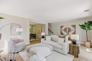 Photo #2: ML82014397 Listing 