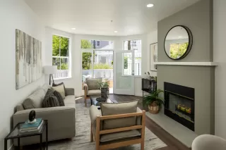 Photo #5: ML82014401 Listing