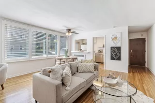 Photo #6: ML82014432 Listing