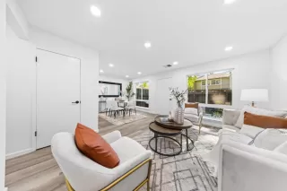 Photo #4: ML82014437 Listing