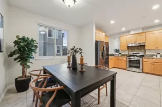 Photo #5: ML82014482 Listing 