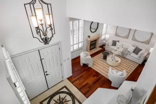 Photo #4: ML82014500 Listing