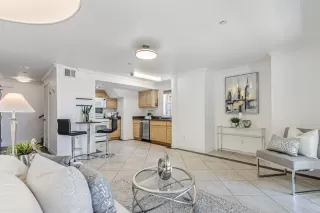 Photo #4: ML82014624 Listing