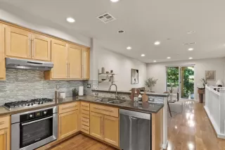 Photo #5: ML82014713 Listing