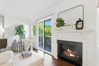 Photo #4: ML82014758 Listing 