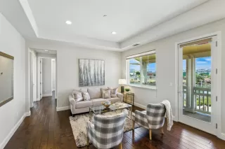 Photo #5: ML82014796 Listing 