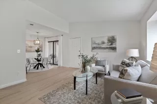 Photo #5: ML82014944 Listing 