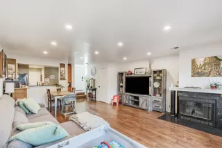 Photo #5: ML82014971 Listing 