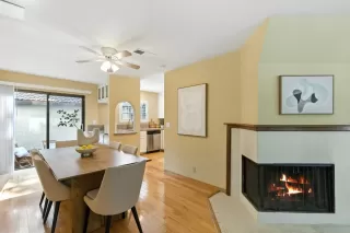 Photo #4: ML82014979 Listing 