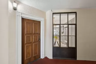 Photo #4: ML82014986 Listing 