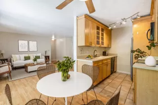 Photo #3: ML82015067 Listing