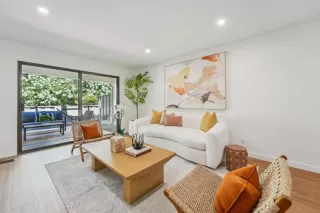 Photo #3: ML82015086 Listing 